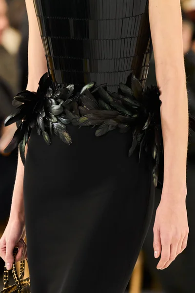 Look 50